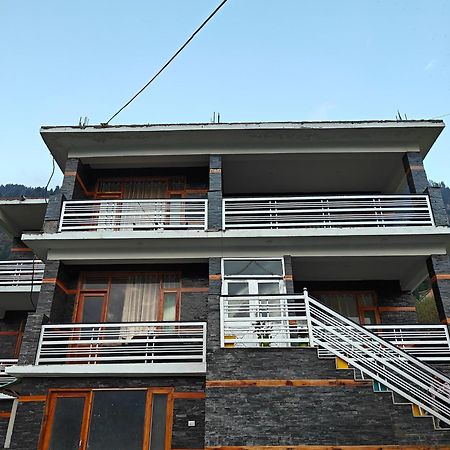 Santosh Cafe & Rooms Amritsar Exterior foto