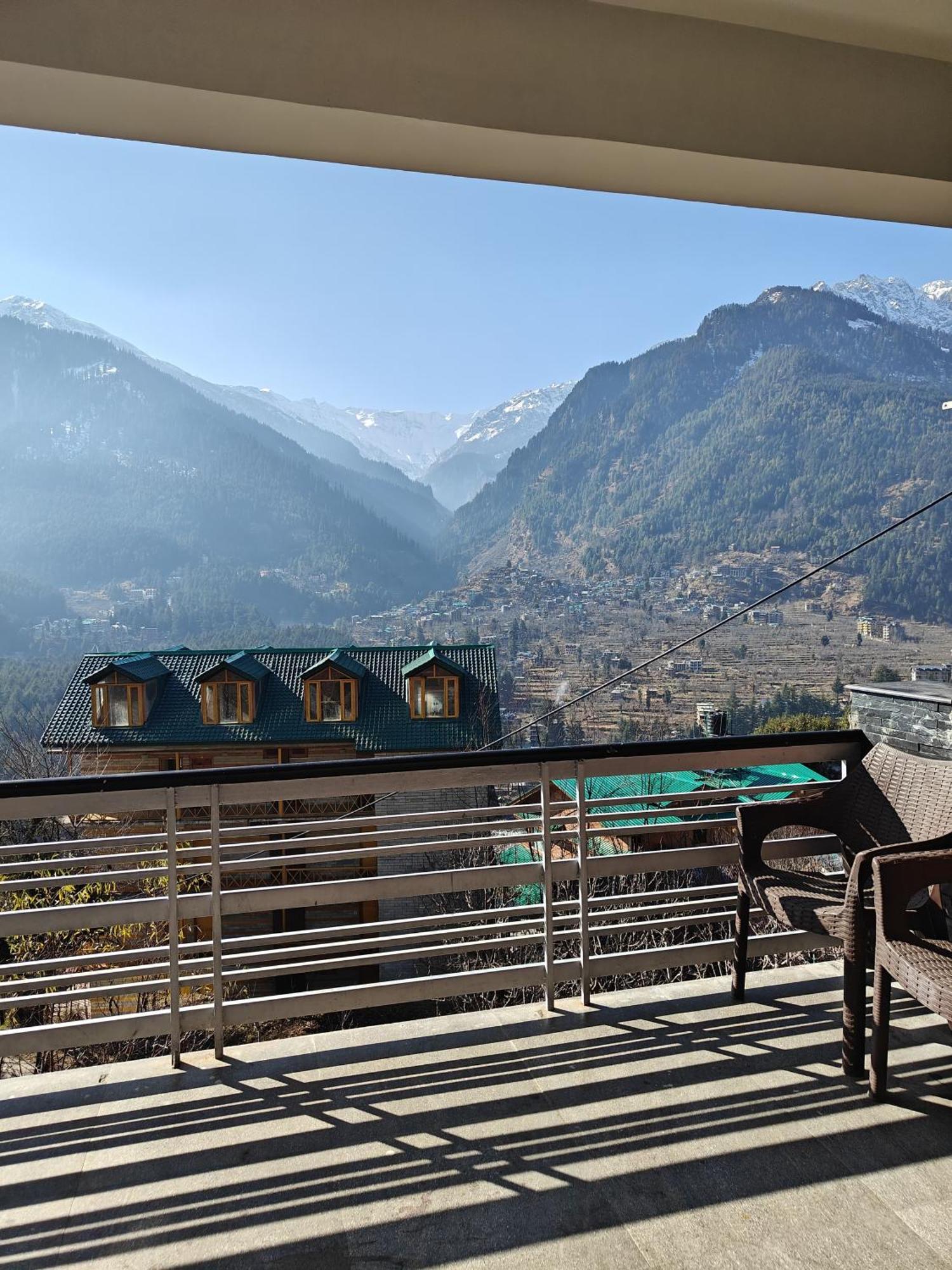Santosh Cafe & Rooms Amritsar Exterior foto